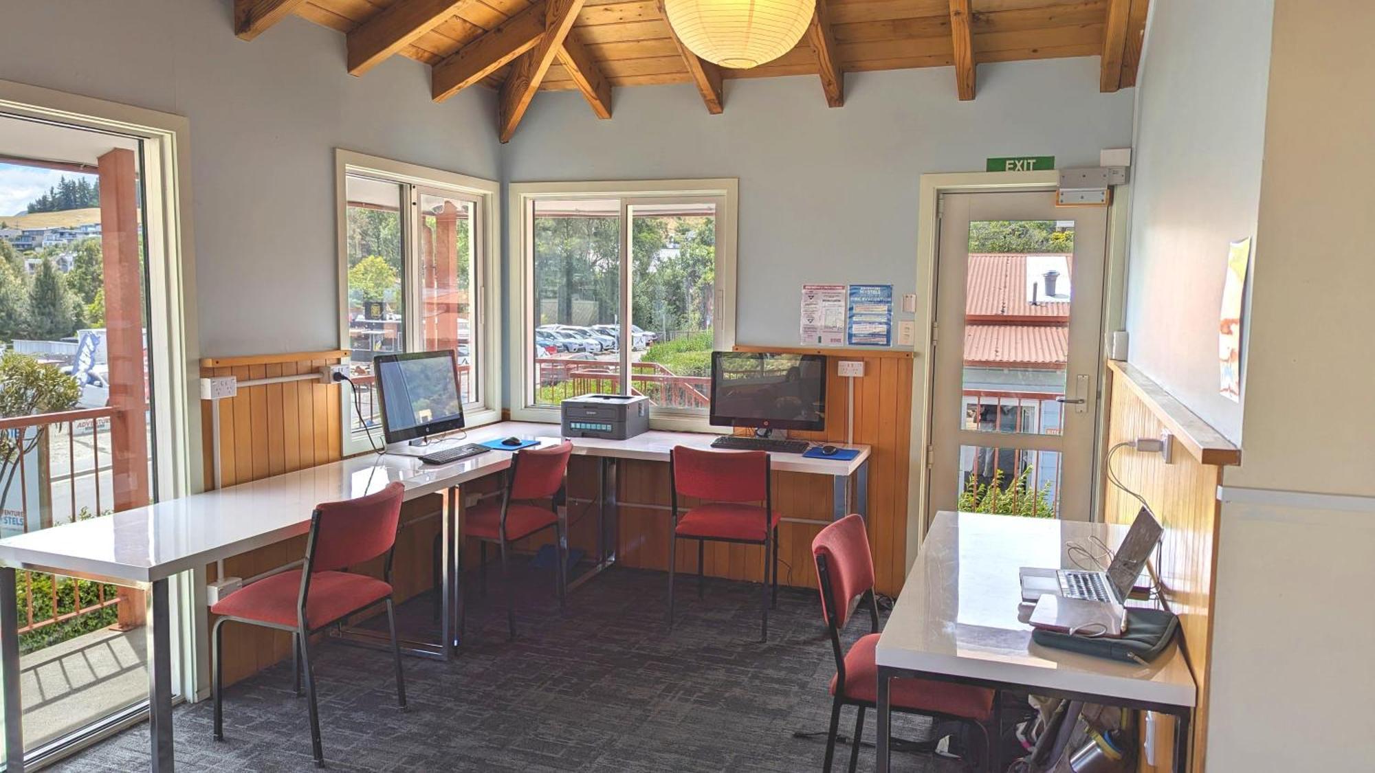 Adventure Wanaka Hostel Exterior foto
